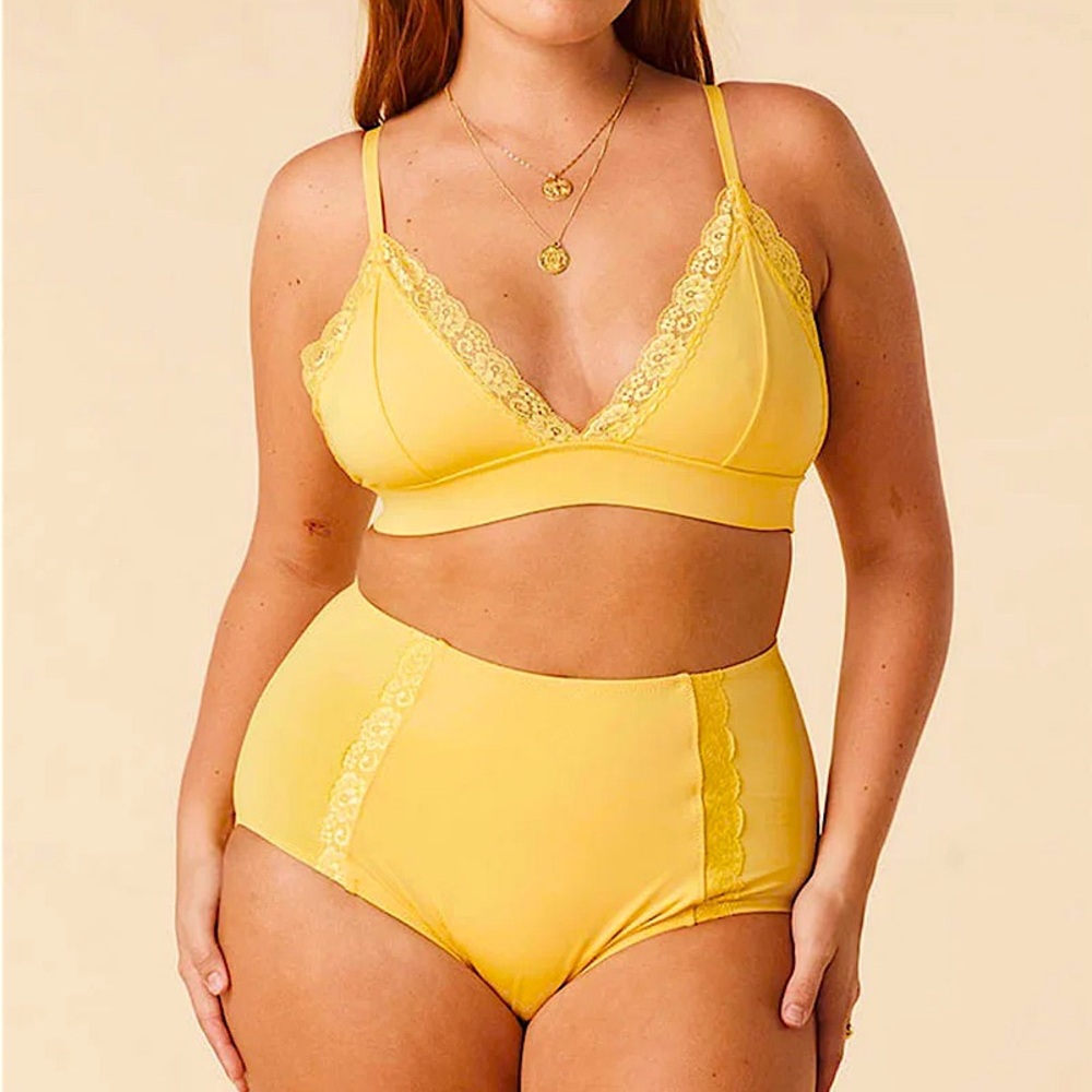 Spell Boudoir Lace Set 💛